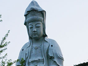 Images：Takasaki Byakue Dai-Kannon