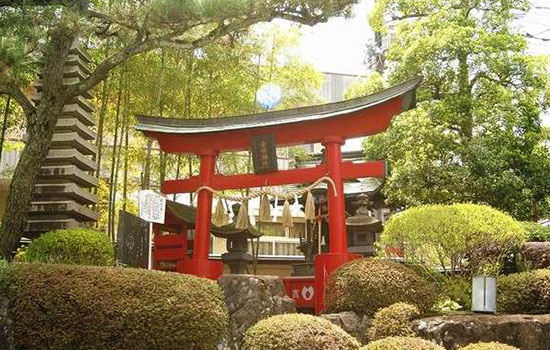 舌切雀神社